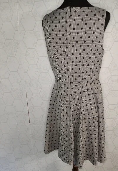 ELLE Plaid polka-dot flare dress in gray/black - Picture 6 of 16